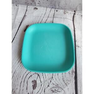 Tupperware Tupper Toys teal Small Plate Replacement #1502-14 EUC
